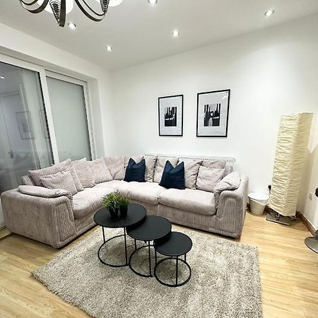 Retreat To A Stylish Ensuite In Λονδίνο Εξωτερικό φωτογραφία