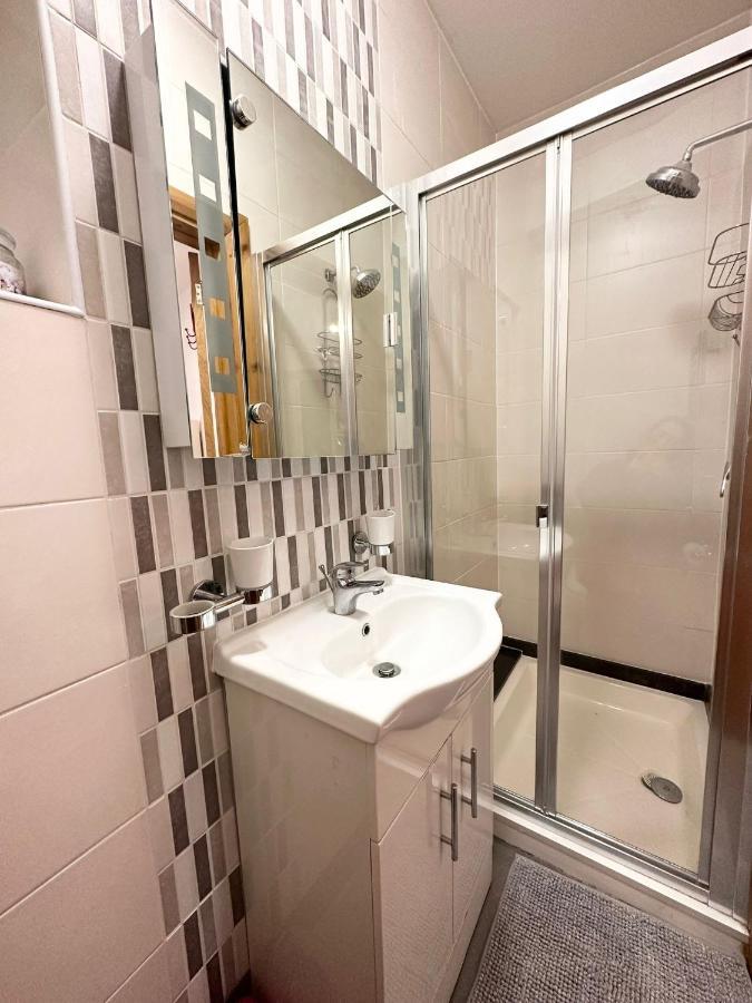 Retreat To A Stylish Ensuite In Λονδίνο Εξωτερικό φωτογραφία