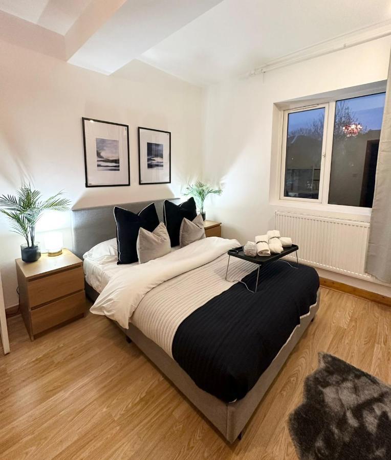 Retreat To A Stylish Ensuite In Λονδίνο Εξωτερικό φωτογραφία
